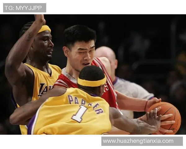 姚明罚球视频回顾:重温传奇巨星的精准投篮瞬间与赛场风采 姚明罚球视频回顾:重温传奇巨星的精准投篮瞬间与赛场风采